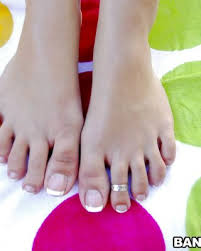 Flexible long toes with red toenails olganovem jpg x Long toes