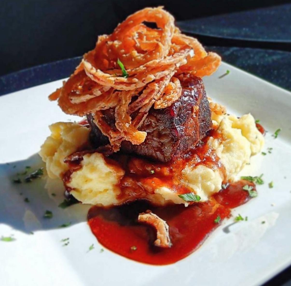 Nettie's Tavern by null