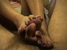 Free huge feet footjob porn videos jpg x Big feet footjob