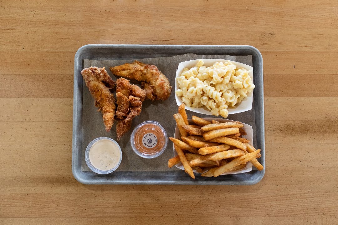 Toma Mojo Grill by null