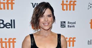 Skimpy bikinis steamy pool scene jpg x Neve campbell sexy