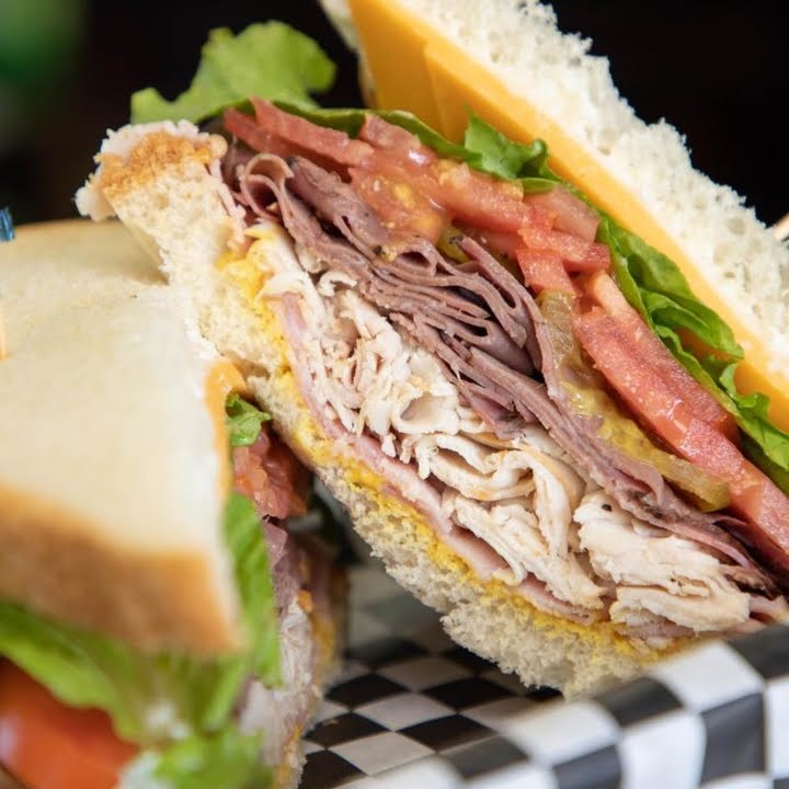 Uncle Henrys Deli by null