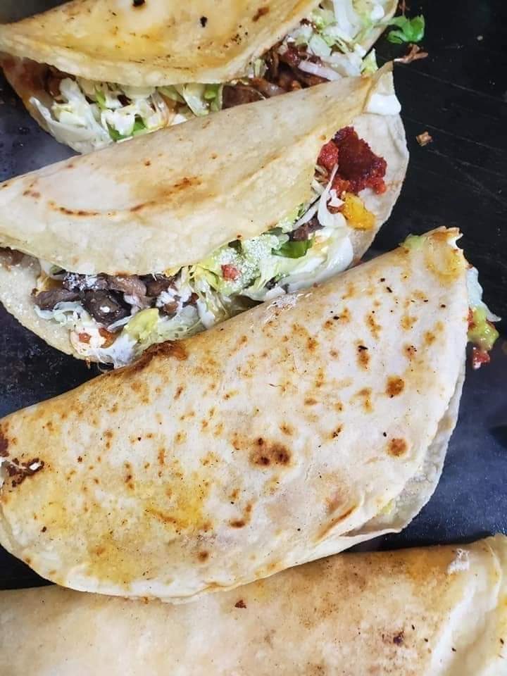 Derek food truck by null