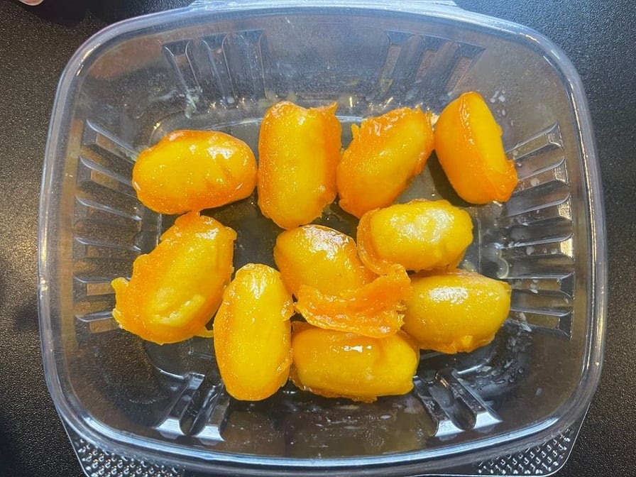 Rose La Moon Thai Food & Desserts by null