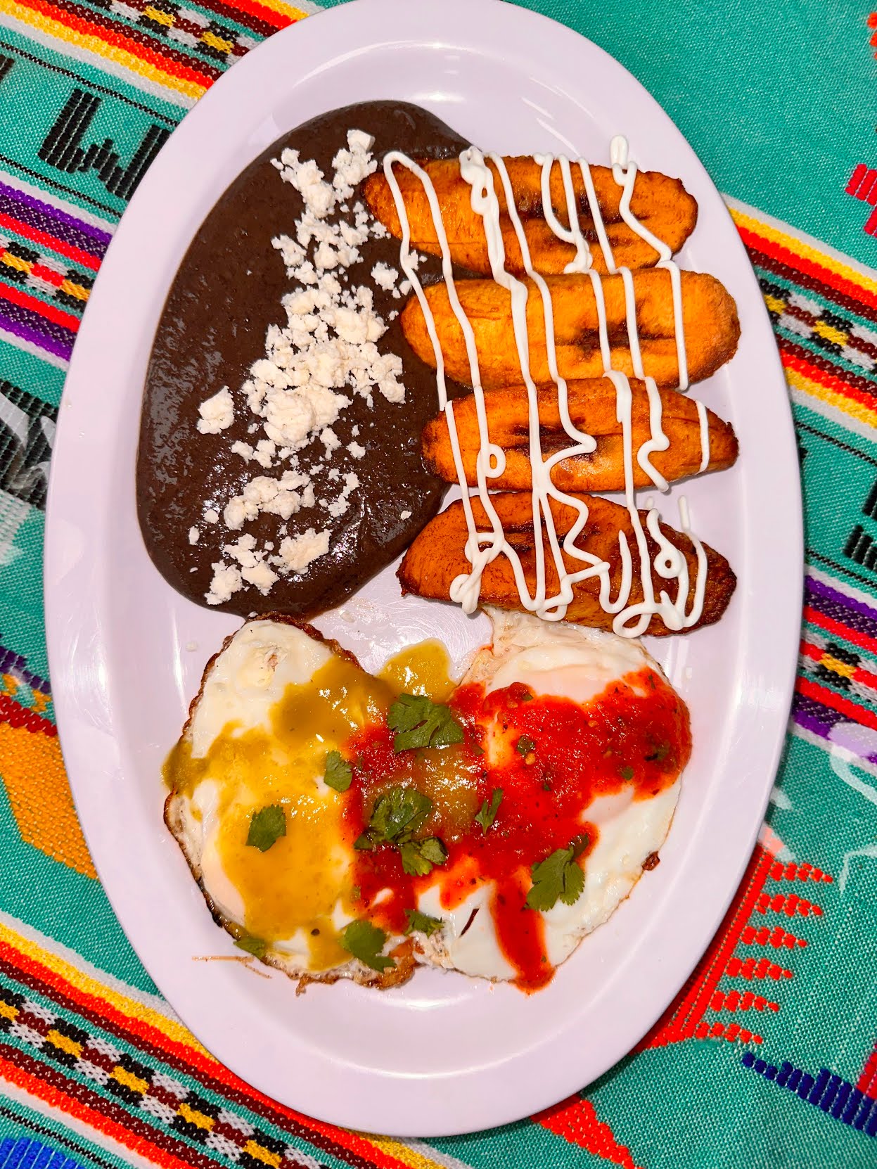 Xecul Restaurante Guatemalteco by null