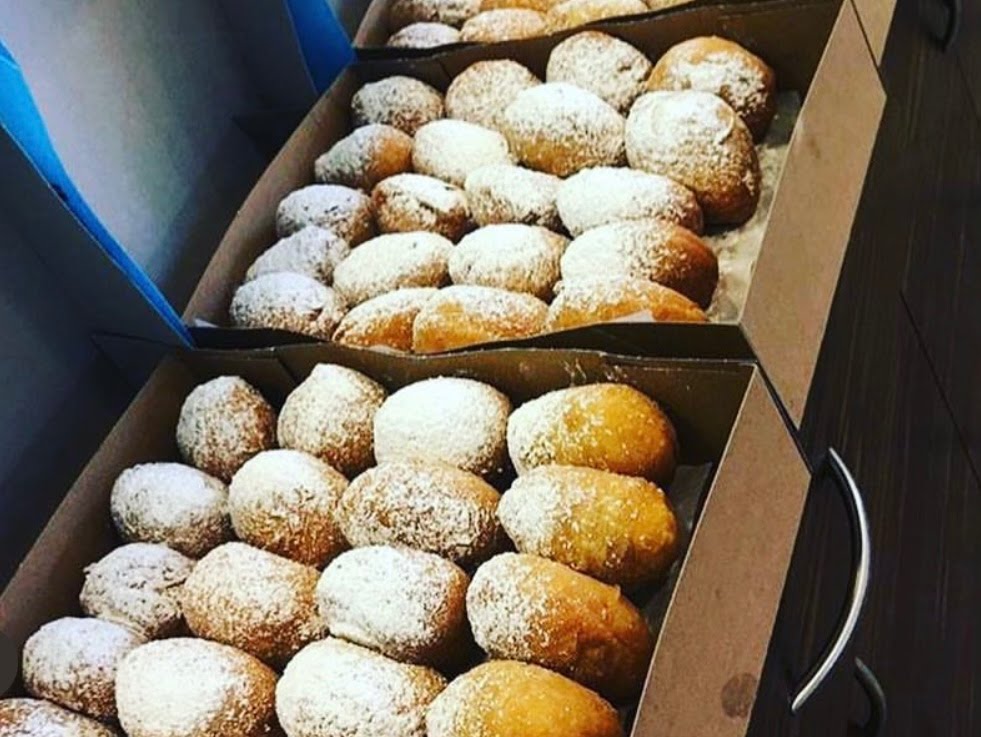 Papillon International Bakery by null