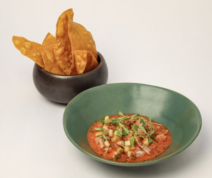 Broken Spanish Comedor by null