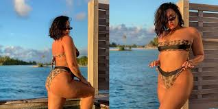 demi lovato bikini|Demi Lovato hit the beach in Mexico (Green bikini, white dress) on 6/16/10