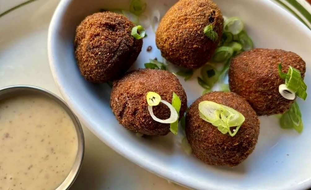 Khyber Pass Pub by null