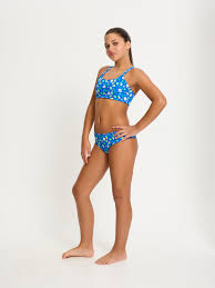 adolescent bikini|Belle Adolescent En Bikini Sur Une Plage D'Hawaï Banque D'Images et Photos  Libres De Droits. Image 43772923