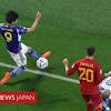 【2022年サッカーW杯】 日本の逆転ゴールの前、ボールはラインを ...
