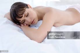 flat chest young|Feeling myself and my flat chest on the balcony today ❤️ (23 MtF Pre-HRT  starting in October) ❤️ : r/trans