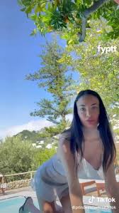 Teen nip slip porn pics naked photos jpg 168x406 Sexy nip slip