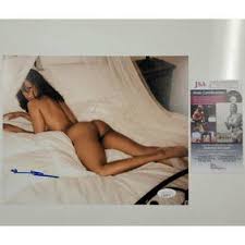 The italian job jason statham mark wahlberg and charlize theron jpg x Emmanuelle chriqui sexy