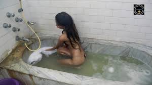 Eaf ggaaawavb lkfmwmhmacugnmqs jpg x Bath solo