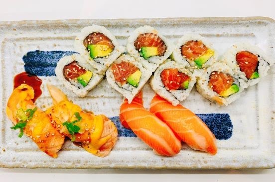 Hinata Sushi by null