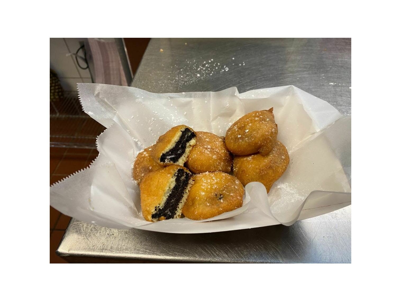 Crab King Cajun Boil & Bar by null