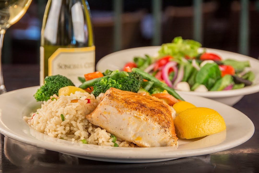 Charleston's Restaurant by null