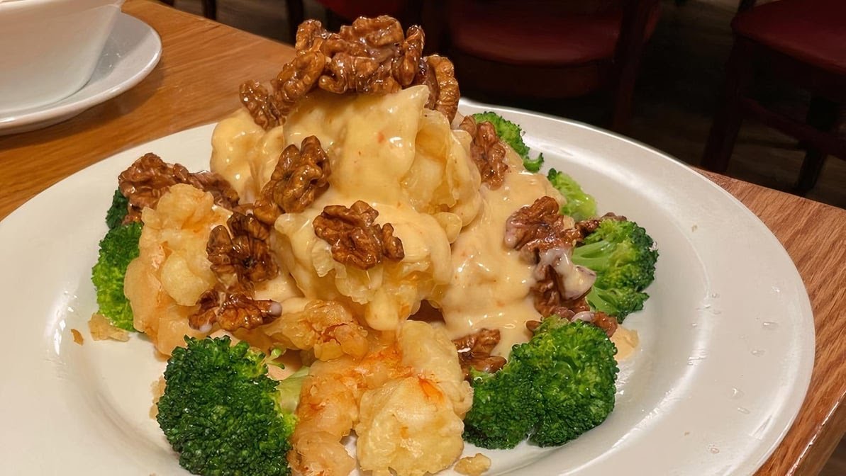 Tsingtao House by null