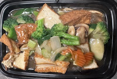 Ling's Asian Cuisine by null