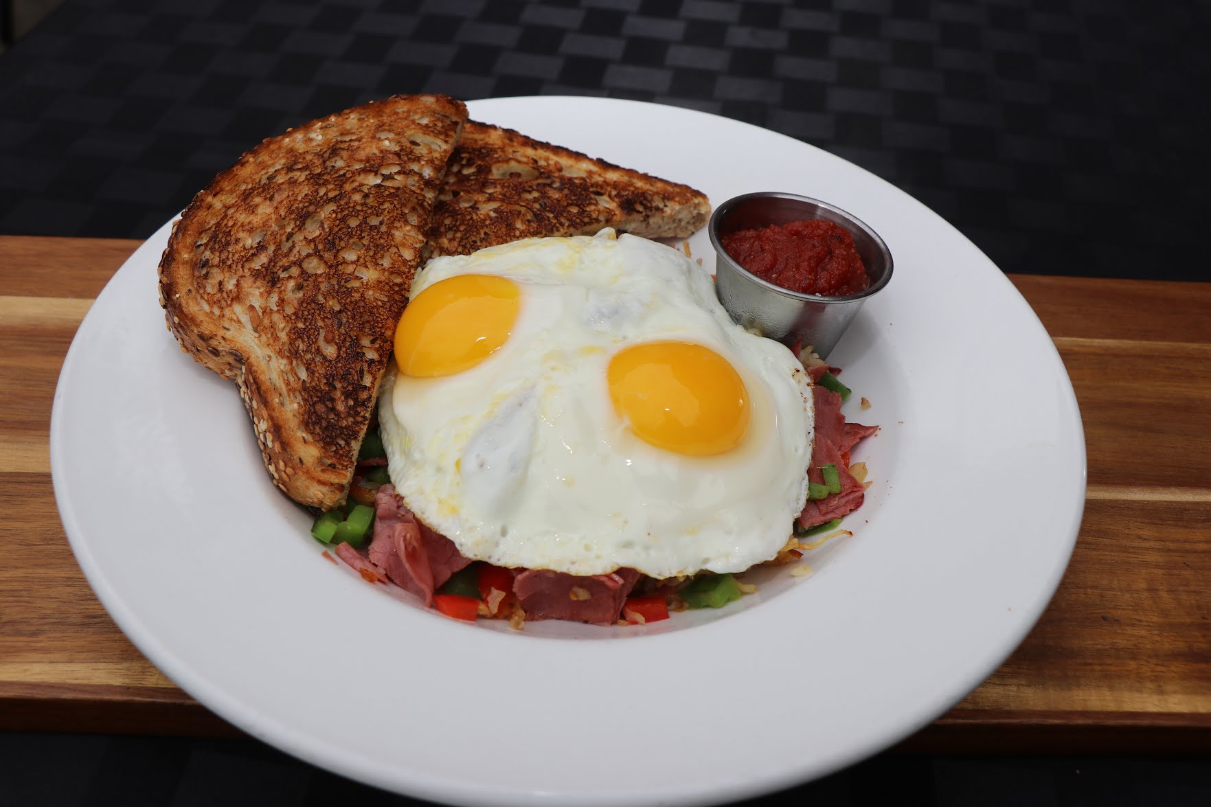 Buffalo Gap Saloon & Eatery: Restaurant & Bar by null