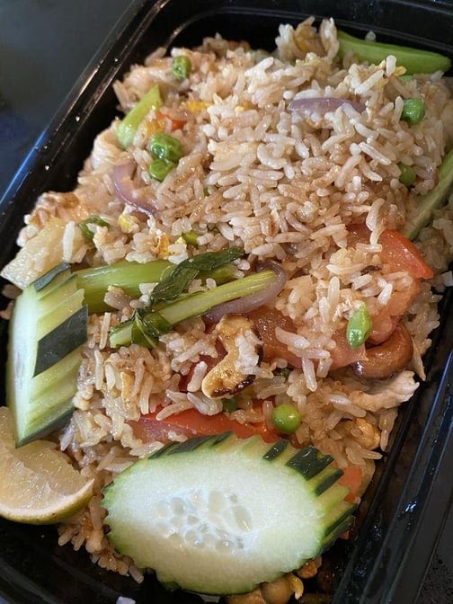 Makin Thai & Sushi by null