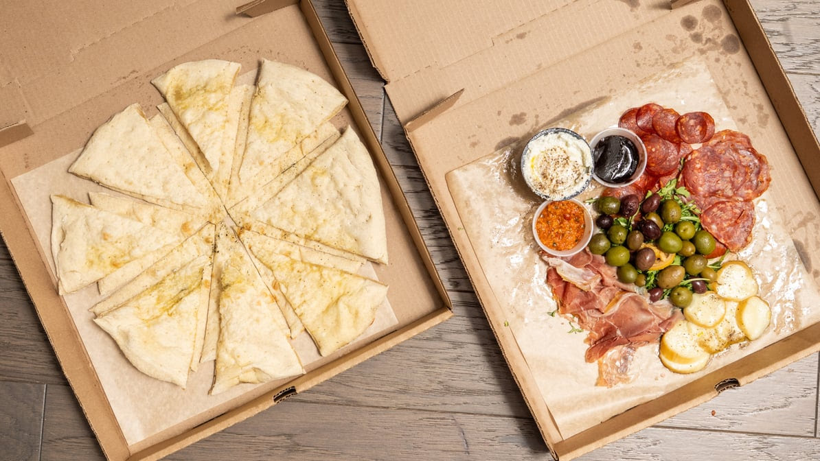 Lucky Pie Pizza & Taphouse by null