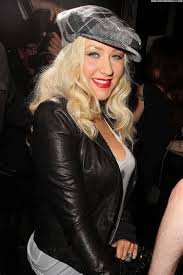 Brittney spears christina aguilera at the vmas a jpg x Christina aguilera sex tape