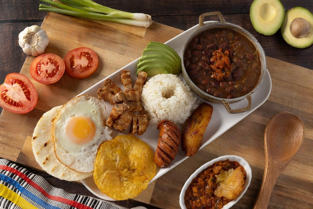 Vivi’s La Sucursal by null