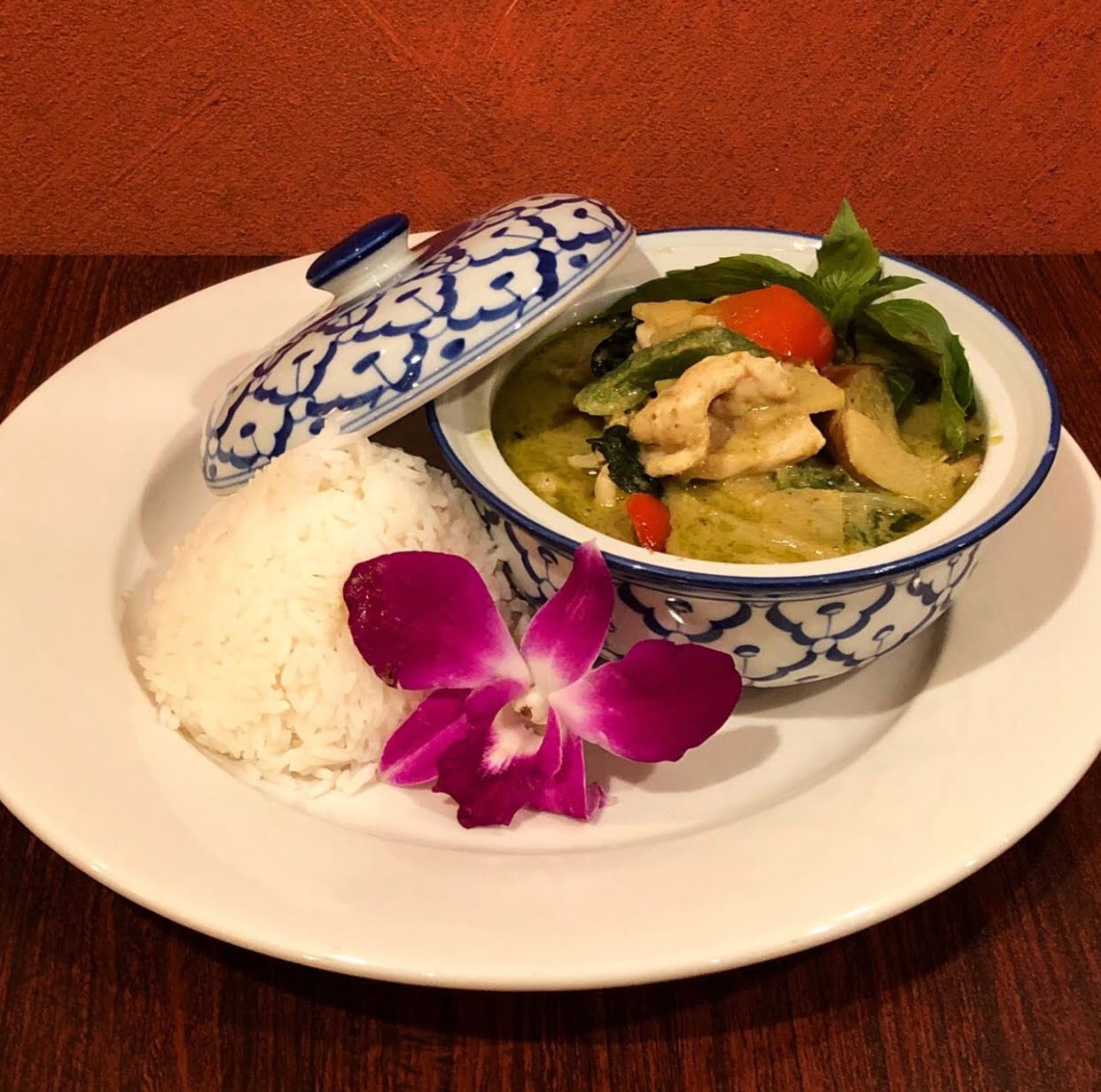 Ruang Tong Thai Cuisine by null