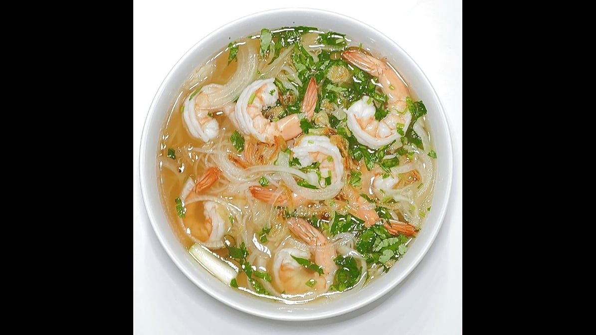 Phở Hòa + Jazen Tea (Weller) by null