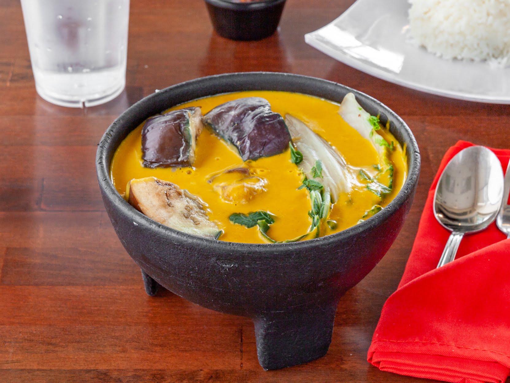 Max's Restaurant Chicago, Cuisine of the Philippines by null