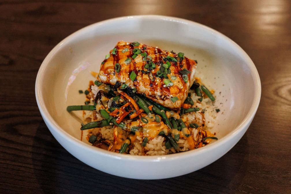 Sports & Social Green Hills by null