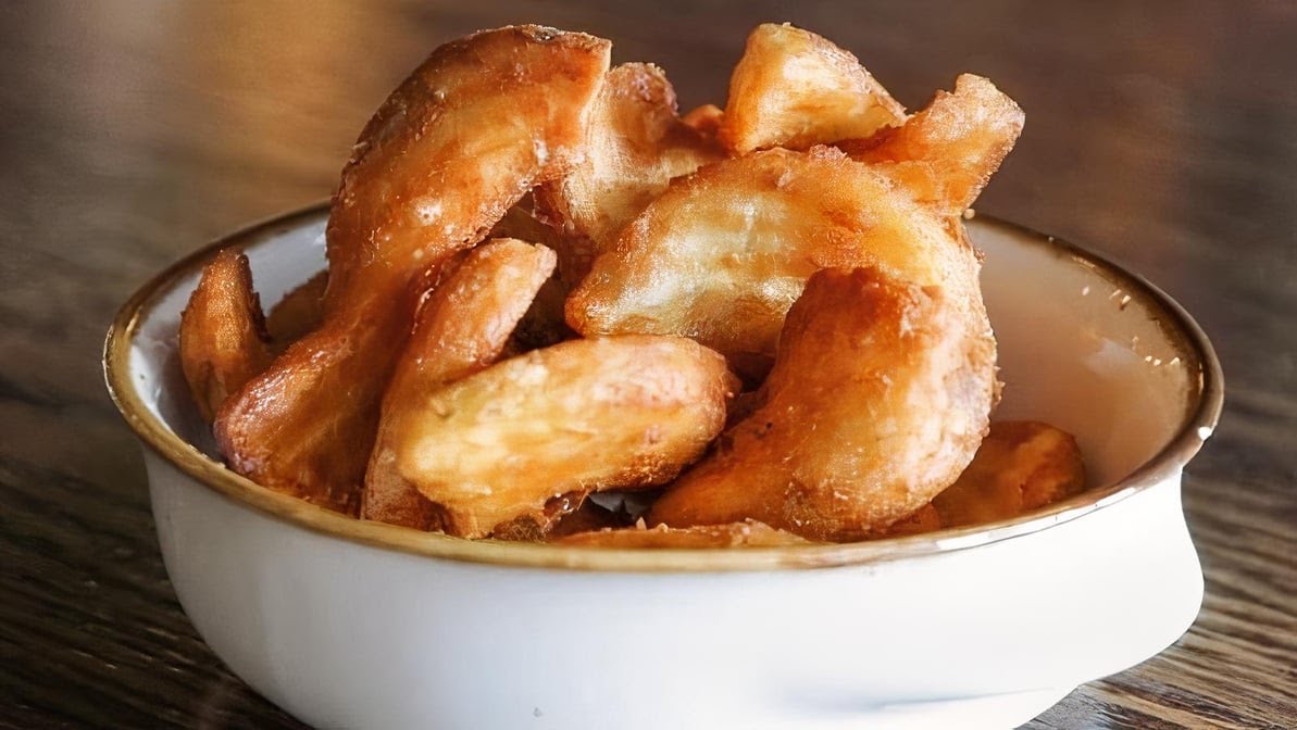 Hill East Burger by null