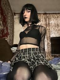 goth girl upskirt|upskirt view of a goth girl : r/gothsluts