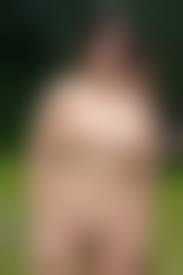 Japanese girl naked outdoors open the pussy|Japanese girls strip naked outdoors exposing hairy pussy for public toying  - PornPics.com