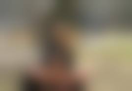  на людях безтрусиков|Девушки без трусов показывают голую пизду на улице (110 фото)