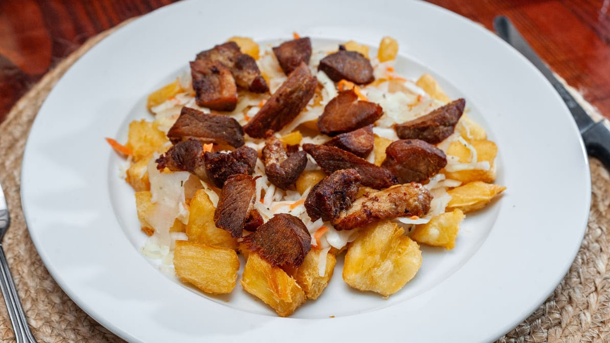 La Cabaña Salvadoreña by null