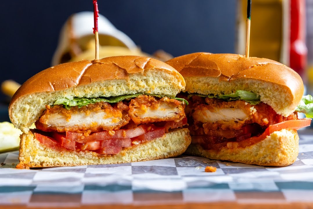 Harbor East Delicatessen & Pizzeria by null