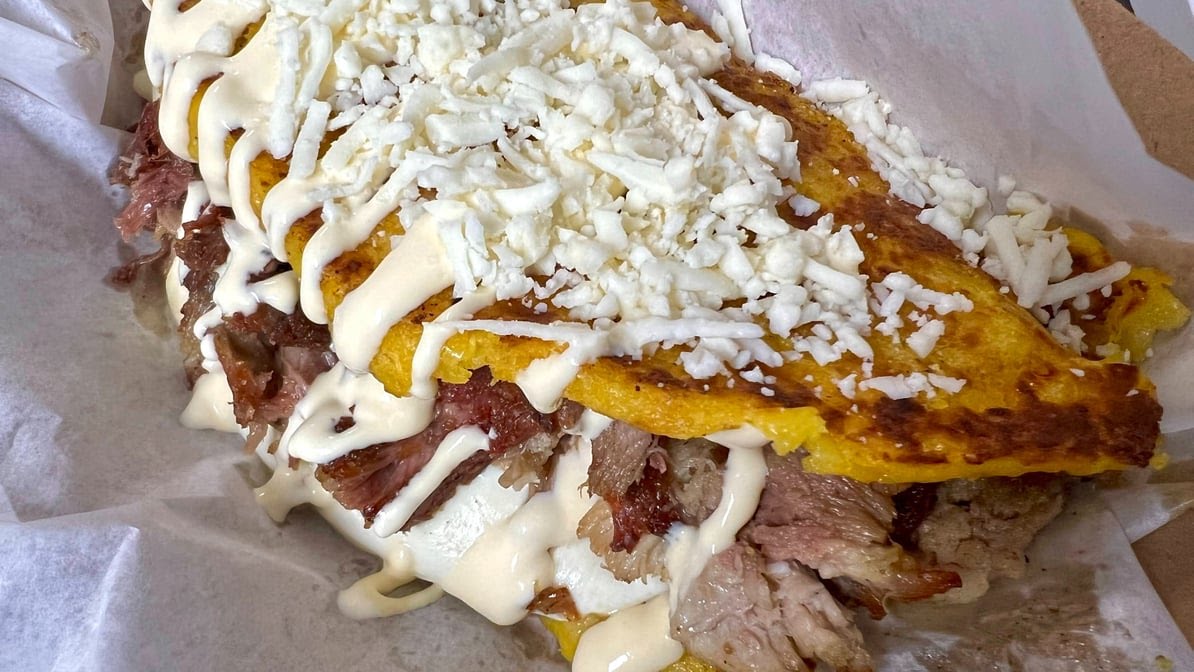 Los Chamos Miami Food Truck by null