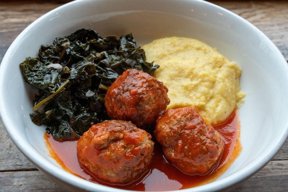 Benchmark Pizzeria by null