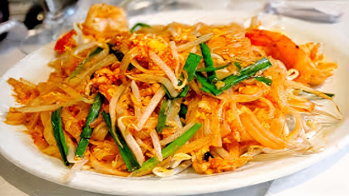 Green Basil Thai Kitchen by null