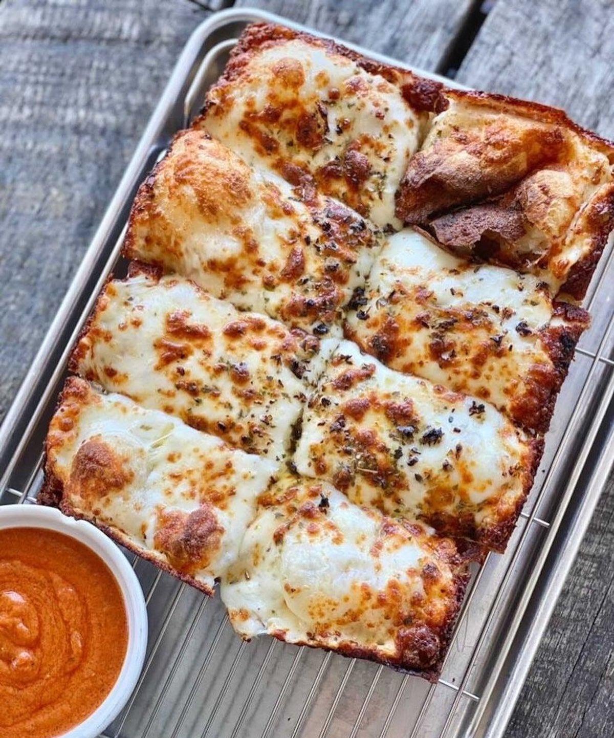 Red Light Bar & Detroit Pizza by null