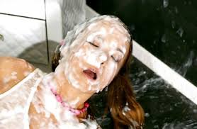 Hen a un gnuhikeqe jpg x Lesbian facials