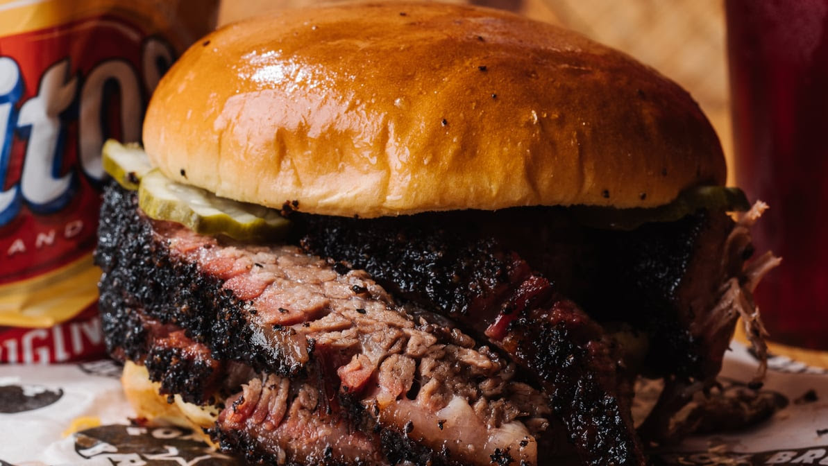 Fox Bros. Bar-B-Que Que-osk by null