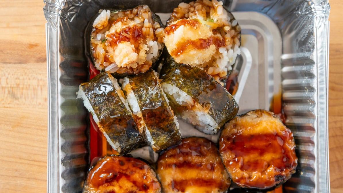 Akitas Sushi by null