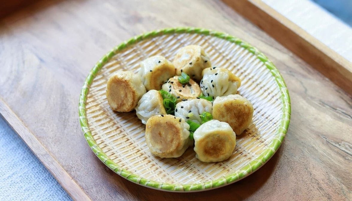 Dumpling World by null