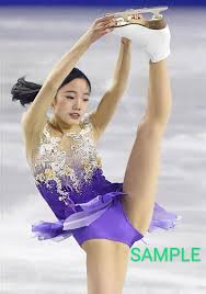女子フィギュアスケート　エロ衣装|Amazon | レア セクシー ショット 本田真凜 生写真 L判サイズ スパイラル 可愛い 笑顔 衣装 綺麗な スタイル 脚線美  女子フィギュアスケート No.271 | フィギュア・ドール 通販