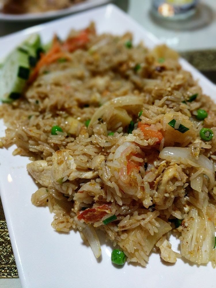 Rum Thai Bistro by null