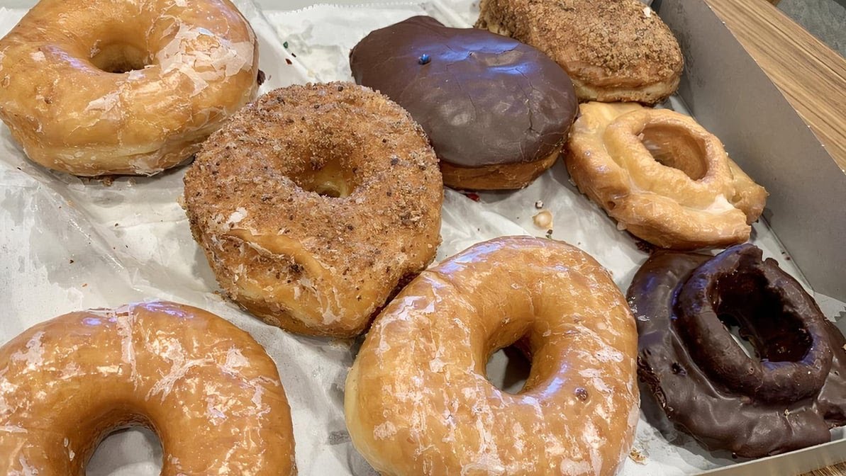 Yum Yum Donuts by null